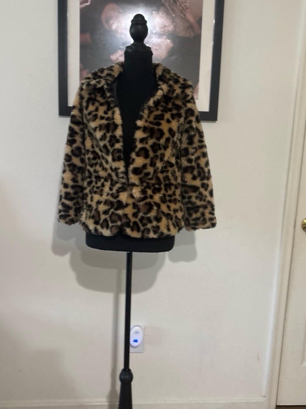 1989 Place Leopard Print Faux Fur Jacket in Tan and Black